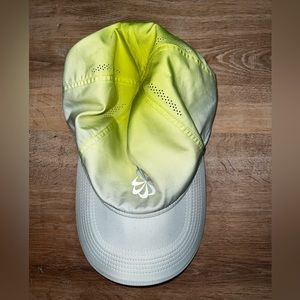 Nike pinwheel running cap